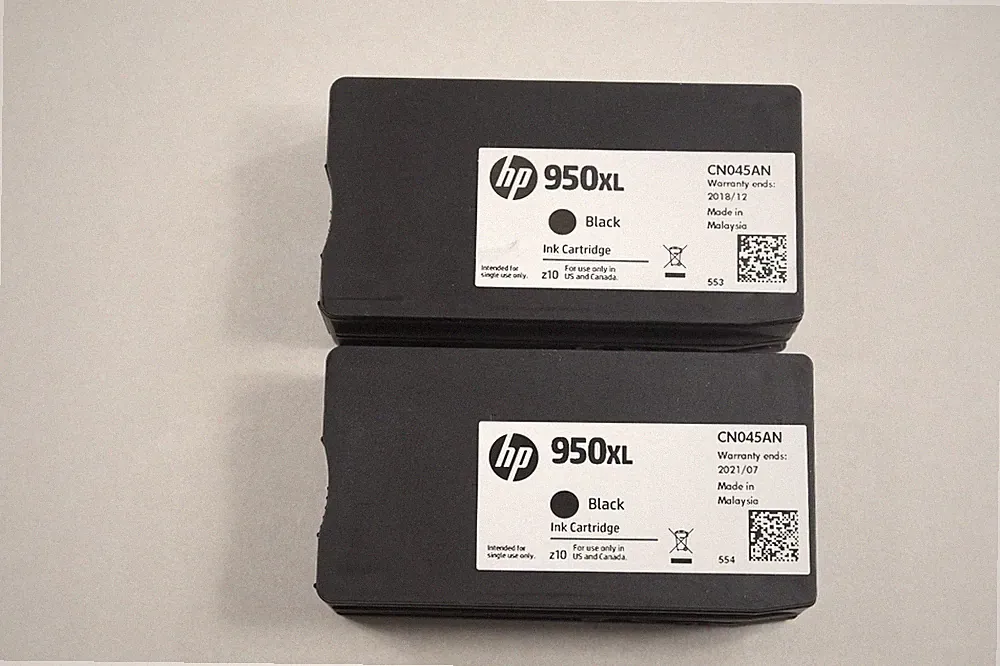Lot Of 2 Genuine HP 950XL Black Ink Cartridge OEM Expired 2018. 2021.Read Please